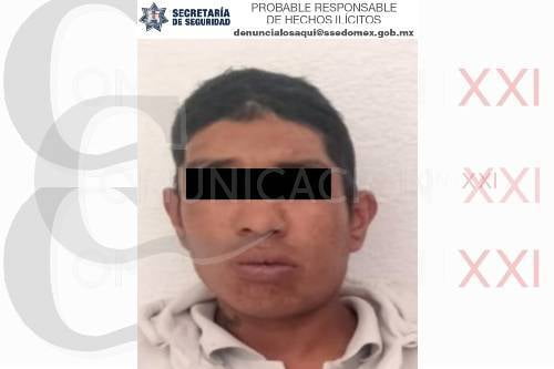 Lo atraparon por hacer pipi en la calle y resultó tener orden de aprehensión por homicidio
